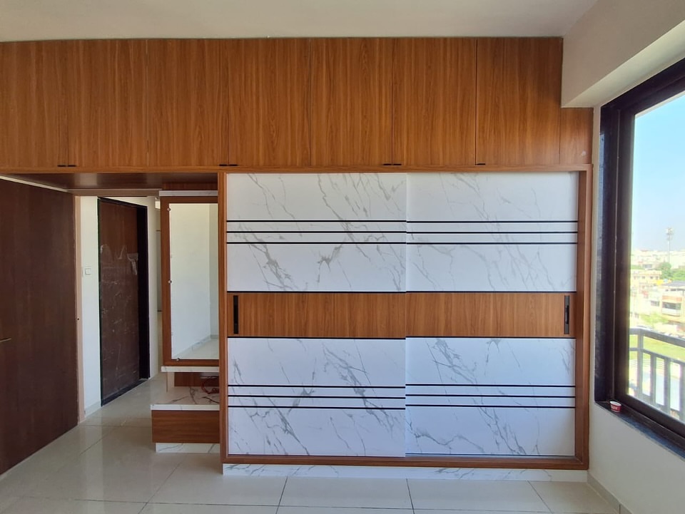 Interior 5